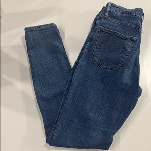 Levi's Classic Blue Women's Skinny Jeans